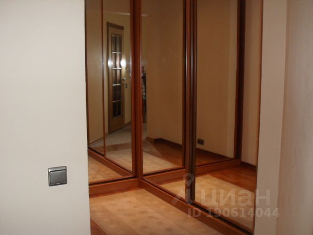 2-комн., 90 м², 6/9 этаж