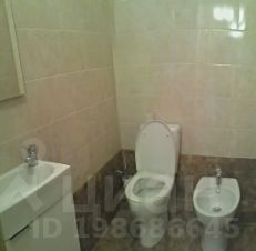 2-комн.кв., 70 м², этаж 2