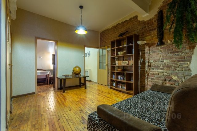 2-комн., 80 м², 1/4 этаж