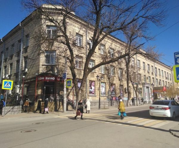Торгово-офисный комплекс на ул. Московская, 63