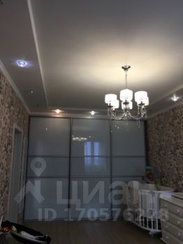 2-комн.кв., 80 м², этаж 14