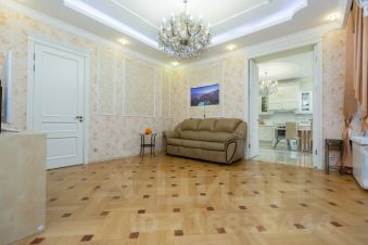 3-комн.кв., 150 м², этаж 3