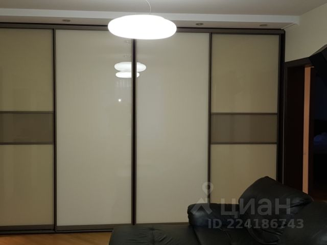 3-комн., 80 м², 3/8 этаж