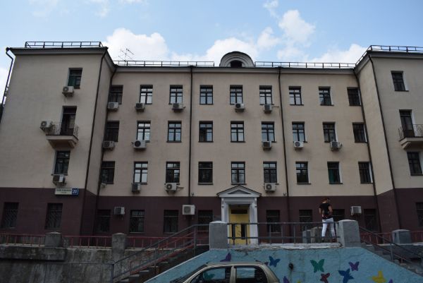 Офисное здание на ул. Петра Романова, 20