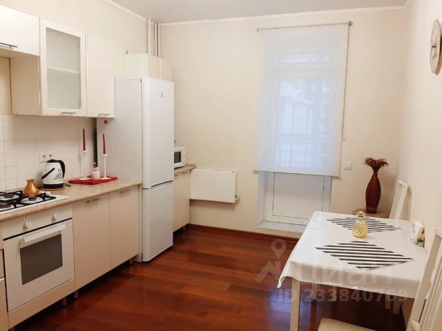 2-комн., 79 м², 7/10 этаж