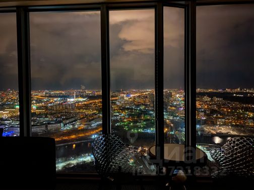 2-комн. апарт., 120 м², 48/85 этаж
