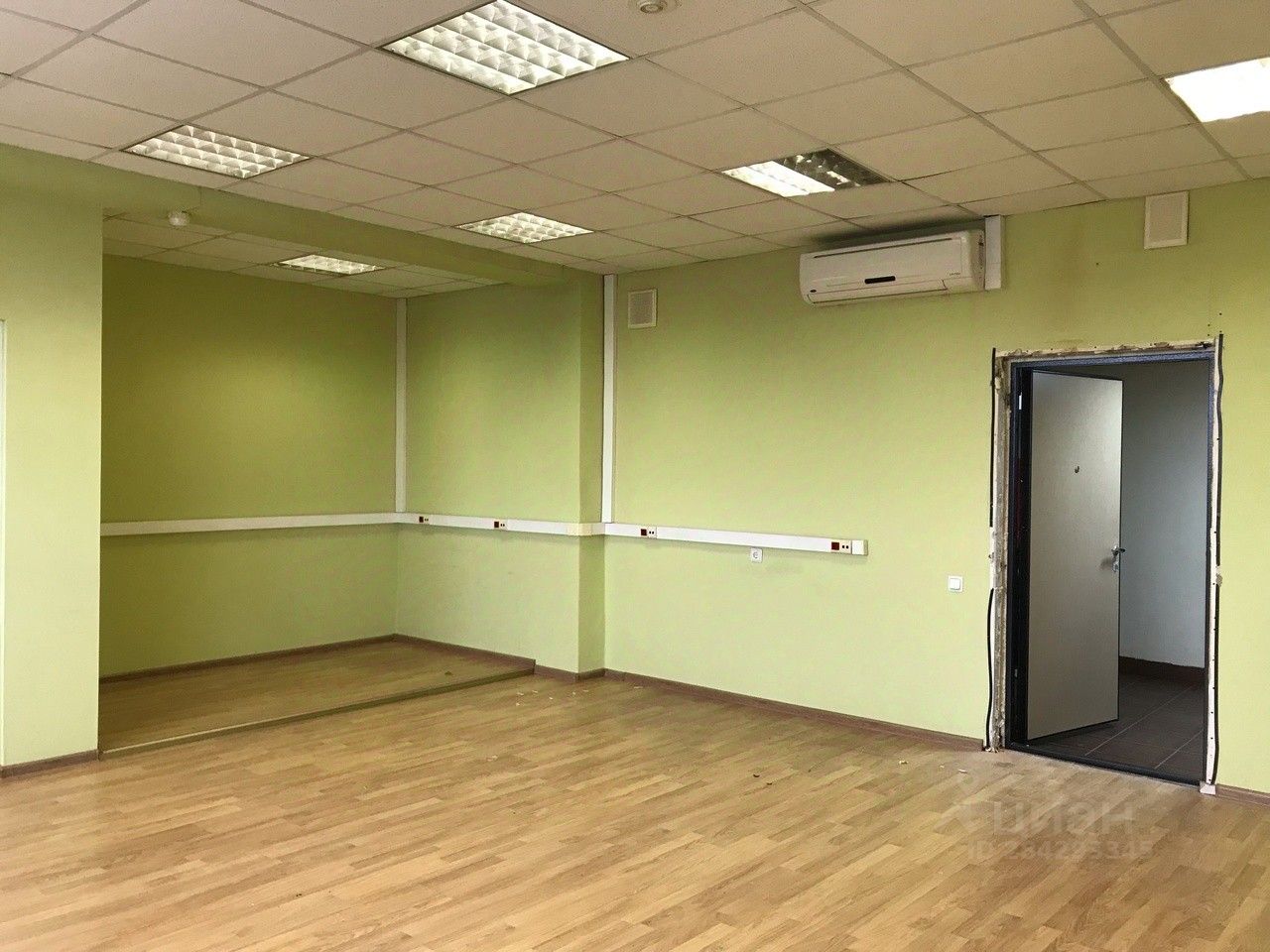 Аренда офиса 75.9м² просп. Юрия Гагарина, 1, Санкт-Петербург, р-н ...