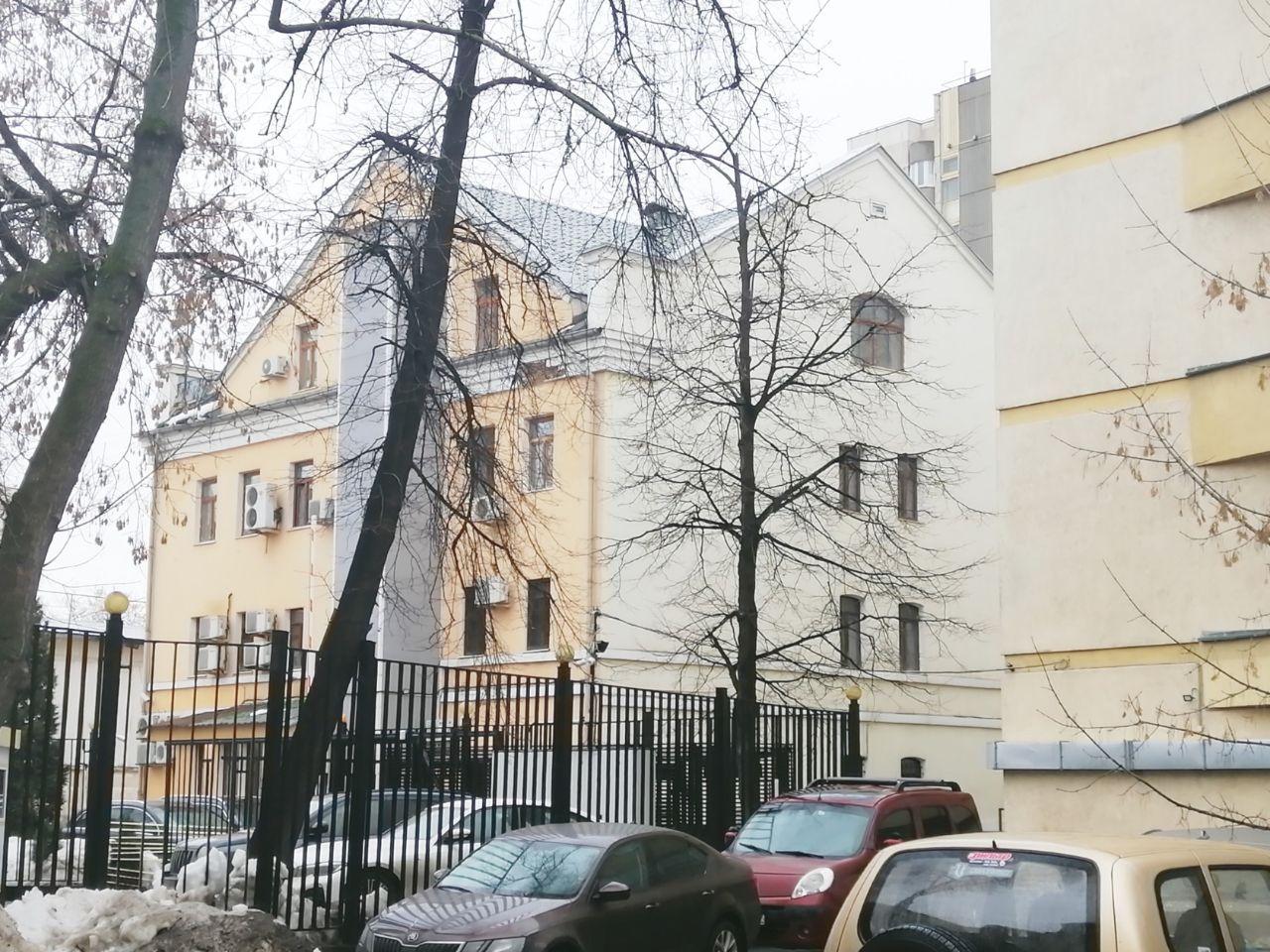 продажа помещений в БЦ на ул. Люсиновская, 15