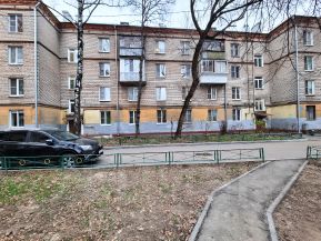 3-комн.кв., 77 м², этаж 3