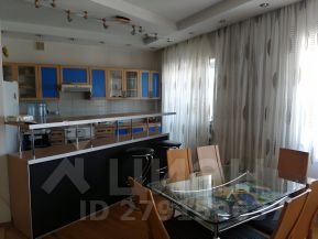 4-комн.кв., 130 м², этаж 13