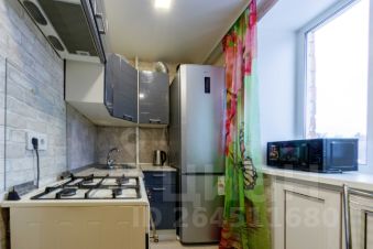 3-комн.кв., 60 м², этаж 3