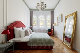 4-комн.апарт., 130 м², этаж 5