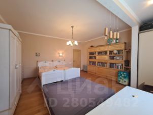 3-комн.кв., 115 м², этаж 4