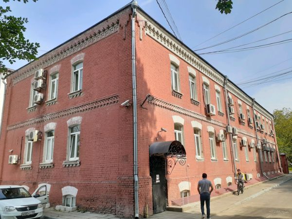 Отдельно стоящее здание в Саринском проезде, 13с2