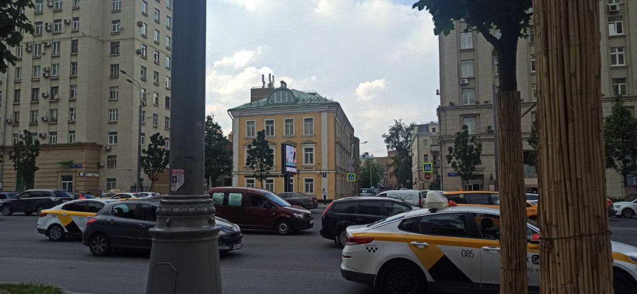 Бизнес Центр на ул. Валовая, 8с1