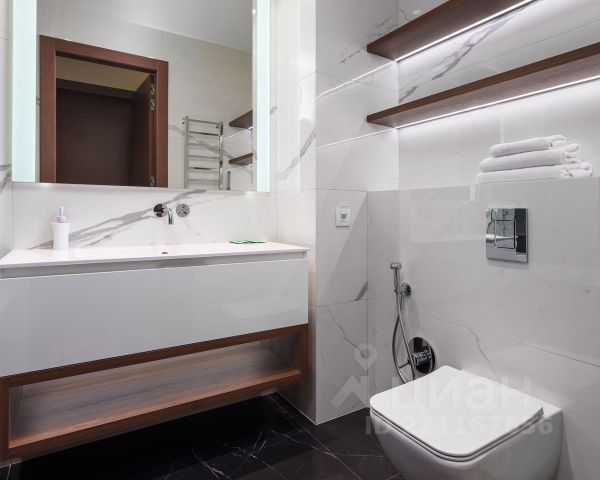 2-комн. апарт., 105 м², 52/79 этаж