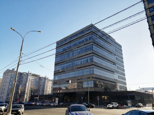 Отдельно стоящее здание на проспекте Академика Сахарова, 12