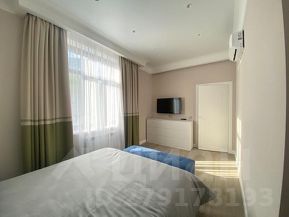 2-комн.кв., 80 м², этаж 3