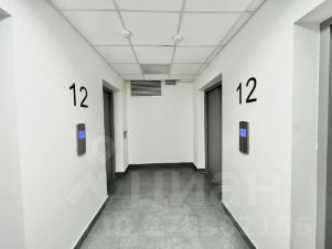 2-комн.кв., 67 м², этаж 12