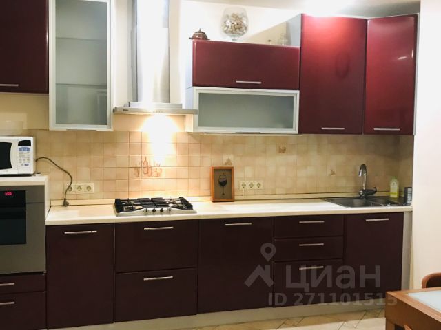 3-комн., 90 м², 4/5 этаж