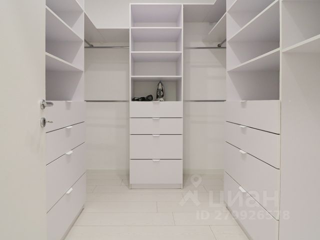 2-комн., 100 м², 28/40 этаж