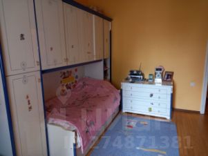 4-комн.кв., 160 м², этаж 4