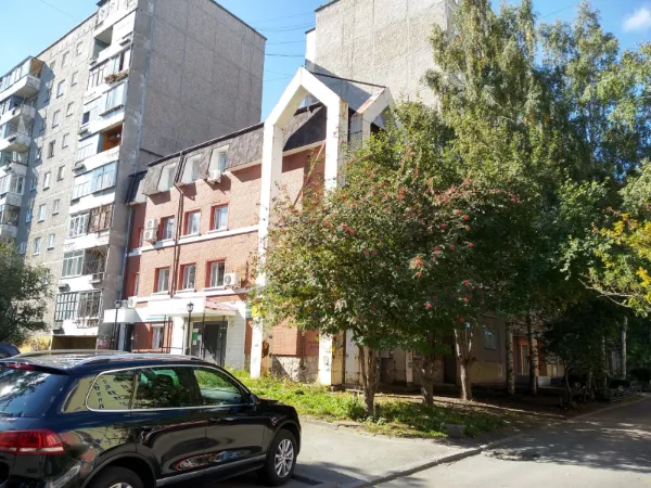 Многофункциональный комплекс на ул. Амундсена, 56А