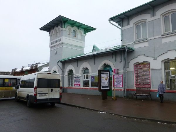 Многофункциональный комплекс на Привокзальной площади, 2