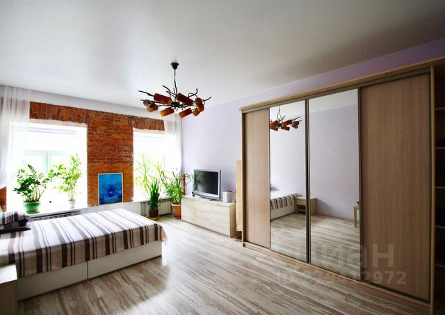 3-комн., 100 м², 2/4 этаж