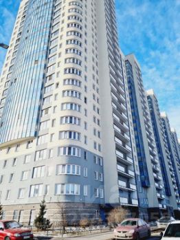 4-комн.кв., 100 м², этаж 19