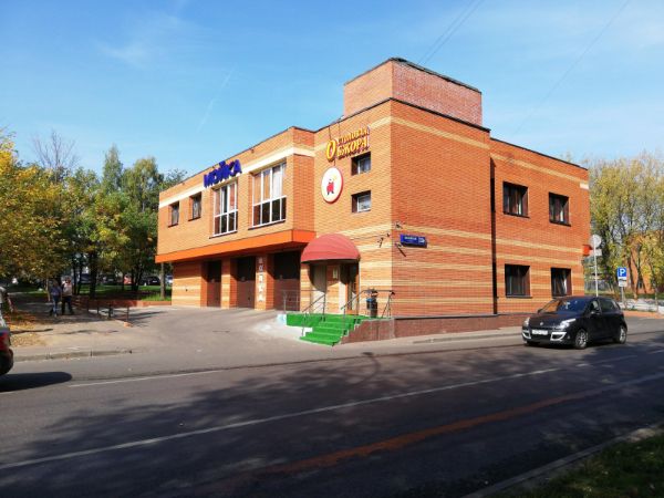 Торгово-офисный комплекс на ул. Полярная, 33Г