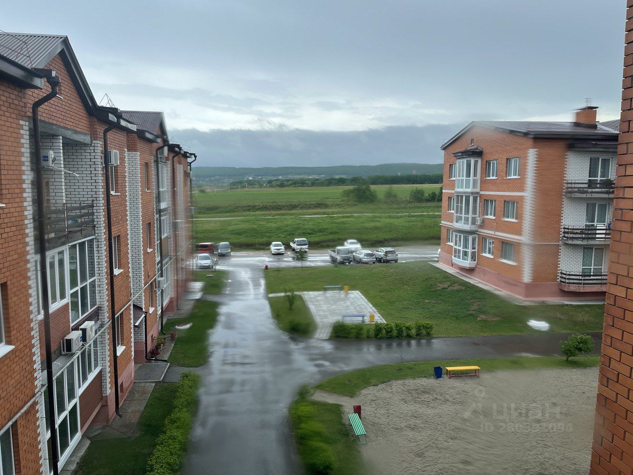 Купить квартиру рядом со школой в микрорайоне Радужный в городе Уссурийск.  Найдено 1 объявление.