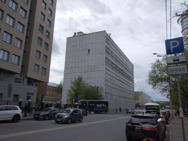 Отдельно стоящее здание в проезде Завода Серп и Молот, 4