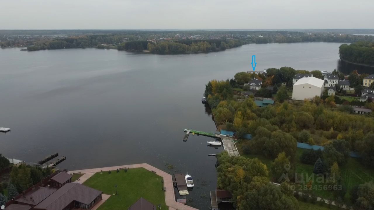 Купить загородную недвижимость в коттеджном поселке Золотой Город в селе  Троицкое, продажа загородной недвижимости - база объявлений Циан. Найдено 7  объявлений