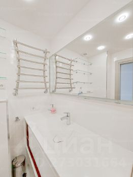 4-комн.кв., 140 м², этаж 2