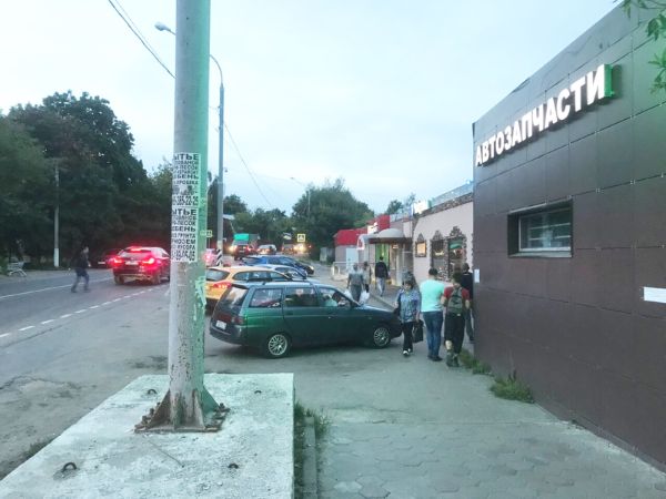Торговый комплекс на ул. Ленина, 4