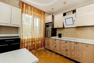 3-комн.кв., 80 м², этаж 3