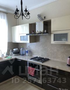 3-комн.кв., 85 м², этаж 4