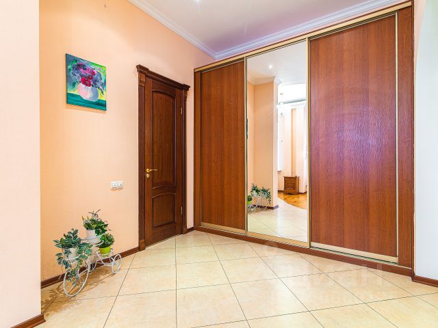 2-комн., 72 м², 2/6 этаж