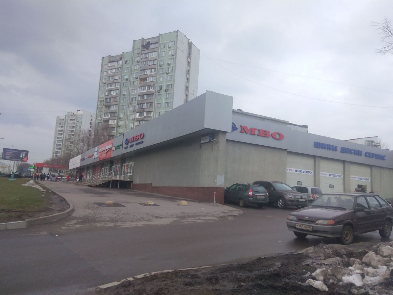 Торговом центре на Севастопольском проспекте, 15к3