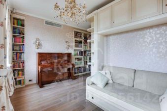 3-комн.кв., 105 м², этаж 4