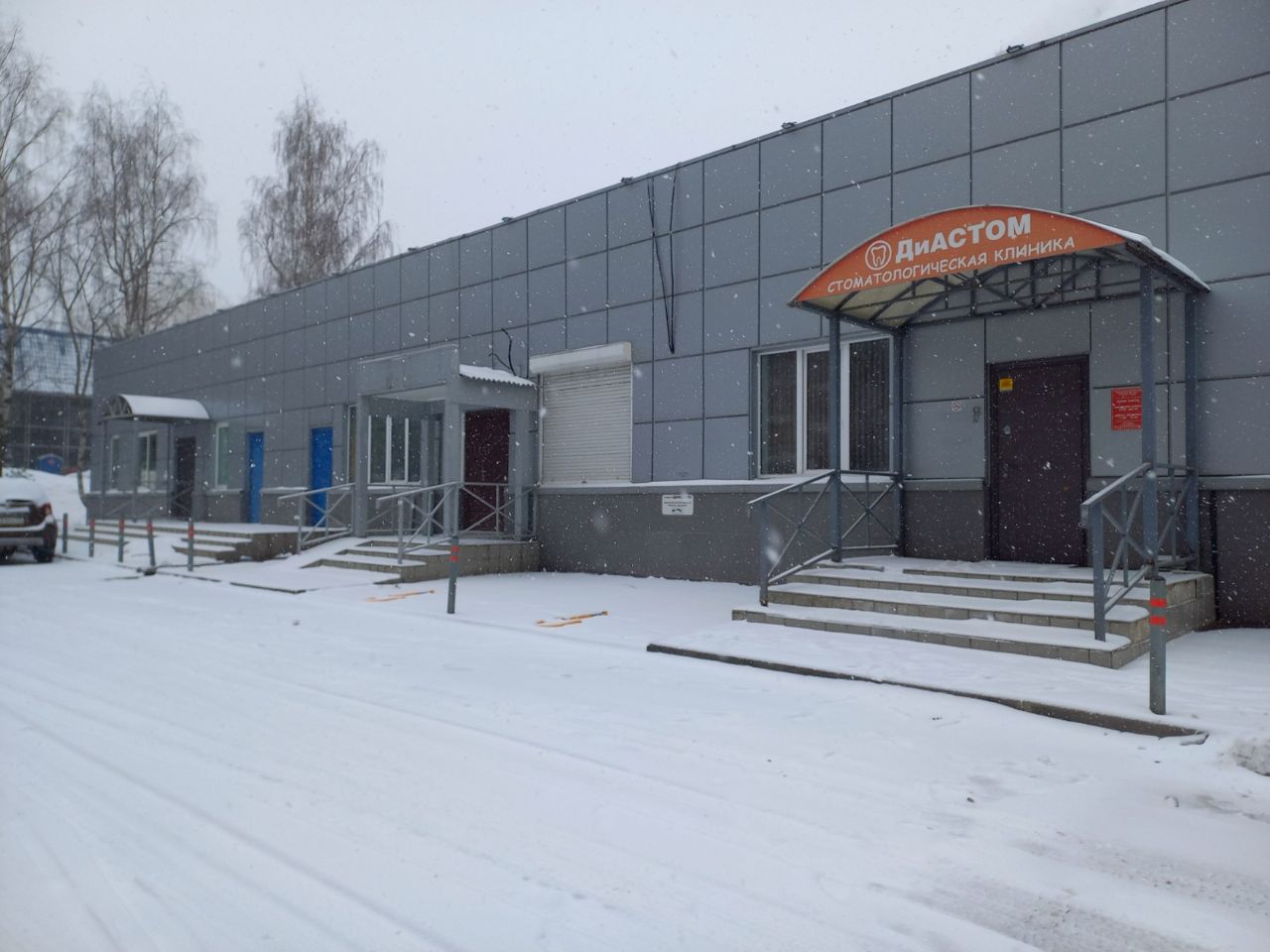 продажа помещений в ТЦ на ул. Крылатская, 33к2