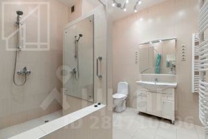 4-комн.кв., 200 м², этаж 23