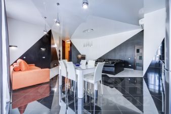 3-комн.апарт., 100 м², этаж 4