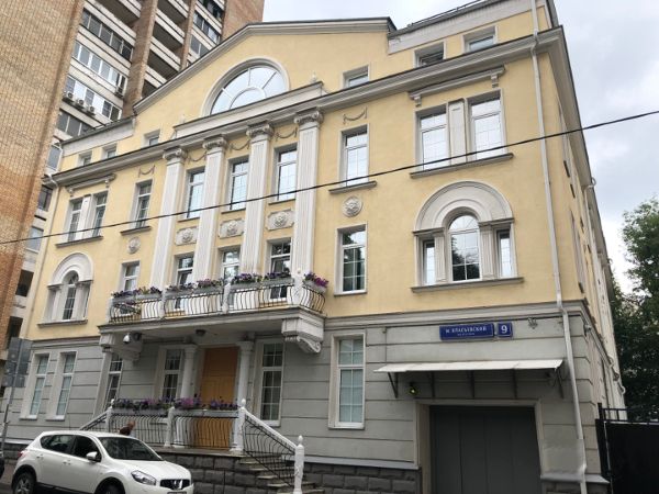 Отдельно стоящее здание в Малом Власьевском пер., 9