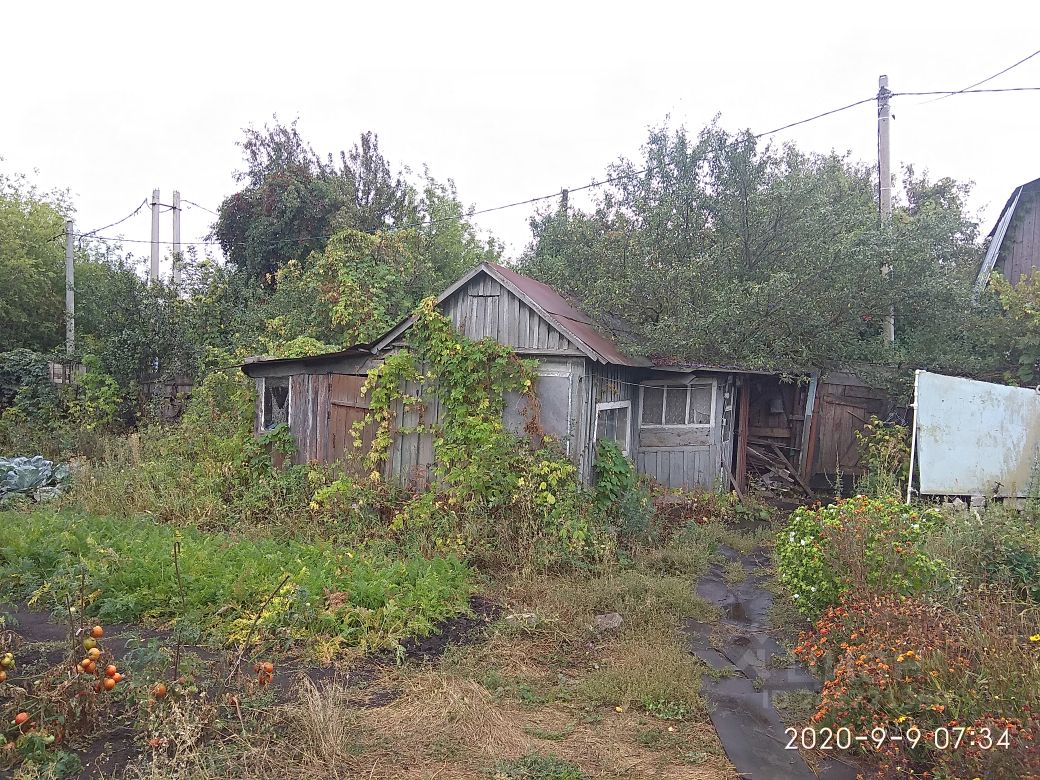 Участок в Липецке. Зеленая зона, старый домик, плодородная почва. Идеально для садоводства и строительства нового дома.