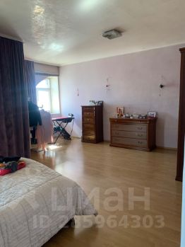 4-комн.кв., 176 м², этаж 9