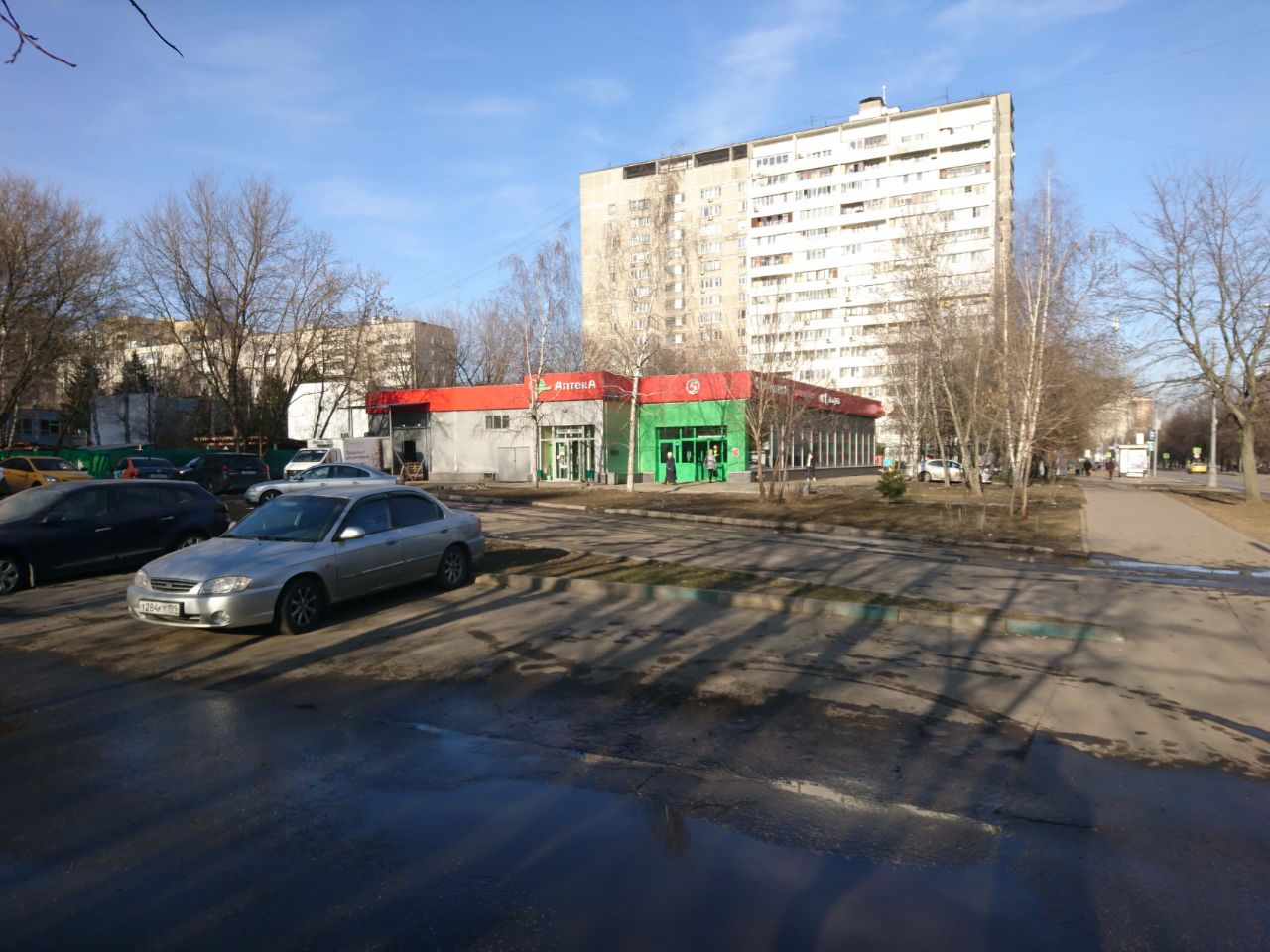 Торговом центре на ул. Бестужевых, вл11А