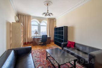 5-комн.кв., 180 м², этаж 8