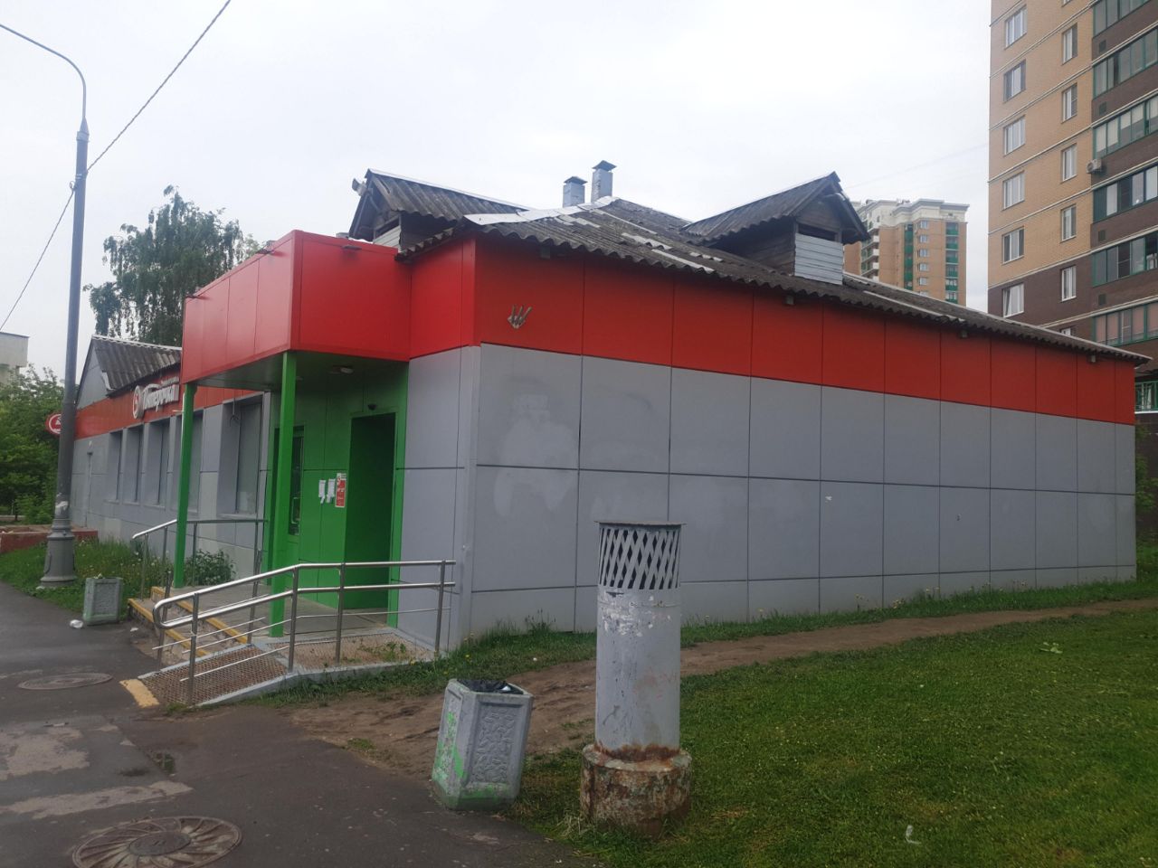 продажа помещений в ТЦ на ул. Ягодная, 12